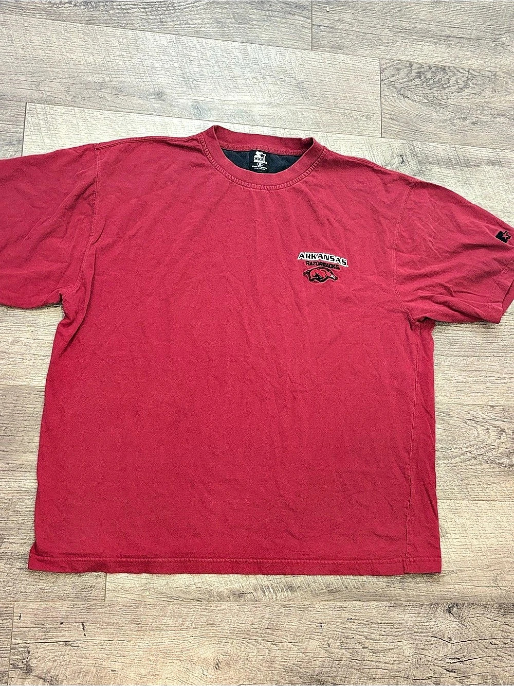 Starter Arkansas Razorbacks Embroidered T-Shirt Red XL